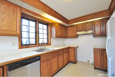 106 Rockybrook, Windsor, CT 06095 - Photo 13