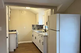 205 London Dr, Hamden, CT 06517 - Photo 7