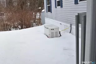 325 Kelly Rd, Vernon, CT 06066 - Photo 9