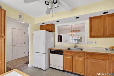 16 Silverbrook Lane #16, Clinton, CT 06413 - Photo 5