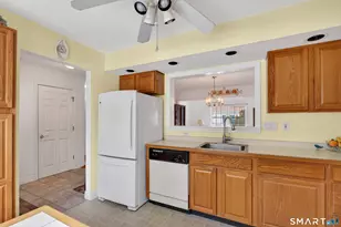 16 Silverbrook Ln, Clinton, CT 06413 - Photo 5