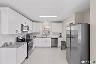 159 Ridgewood Rd, West Hartford, CT 06107 - Photo 11