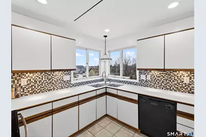 18 Noble Avenue, Groton, CT 06340 - Photo 15