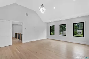 110 Porters Hill Rd, Trumbull, CT 06611 - Photo 21