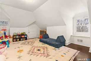 242 Ocean Dr W, Stamford, CT 06902 - Photo 31