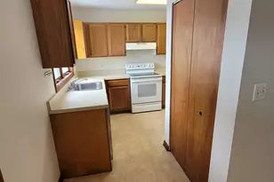 482 Lake Ave, Bristol, CT 06010 - Photo 5