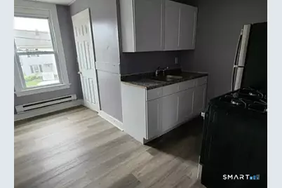 136 Windsor Avenue #2E, Meriden, CT 06451 - Photo 3