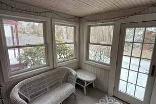 336 Ridgewood Rd, West Hartford, CT 06107 - Photo 9