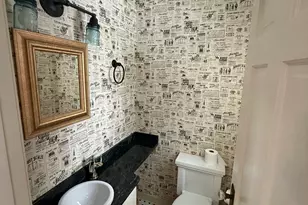 336 Ridgewood Rd, West Hartford, CT 06107 - Photo 7