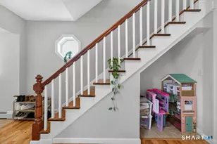 14 Warren St, New London, CT 06320 - Photo 7