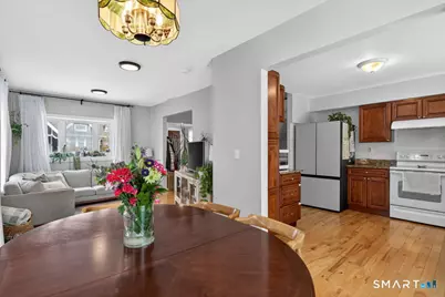 14 Warren Street, New London, CT 06320 - Photo 13