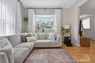 14 Warren St, New London, CT 06320 - Photo 9