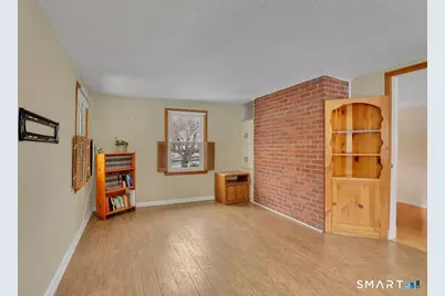 281 Hills Street, East Hartford, CT 06118 - Photo 5