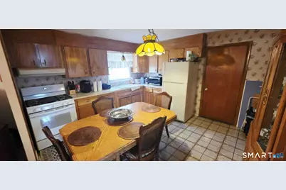 129 Price Street, Bridgeport, CT 06610 - Photo 9