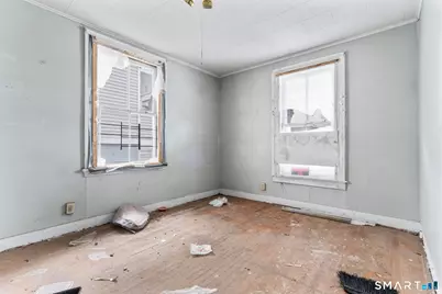 25 Catlin Street, Meriden, CT 06450 - Photo 9