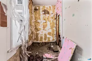 25 Catlin St, Meriden, CT 06450 - Photo 13