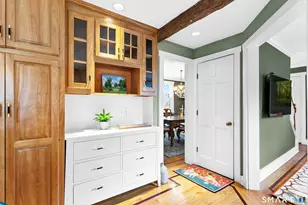 164 Farist Rd, Fairfield, CT 06825 - Photo 17