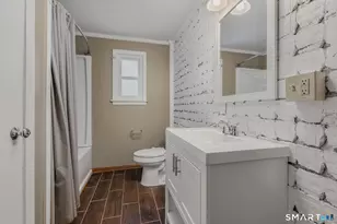 448 Mohegan Ave Pkwy, Waterford, CT 06375 - Photo 19