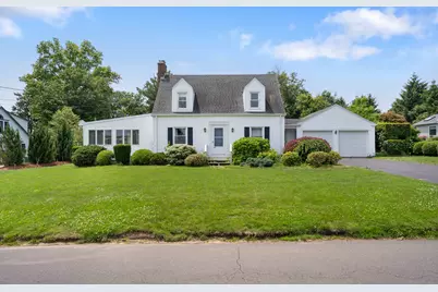 10 Montgomery Parkway, Branford, CT 06405 - Photo 19