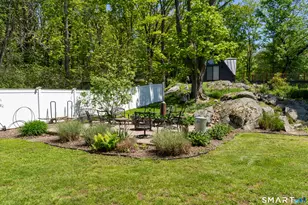 147 Boston St, Guilford, CT 06437 - Photo 33
