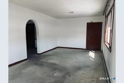 1567 Main Street, East Hartford, CT 06108 - Photo 11