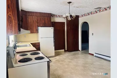 1567 Main Street, East Hartford, CT 06108 - Photo 9