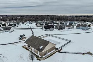 109 Old Village Cir, Windsor, CT 06095 - Photo 25