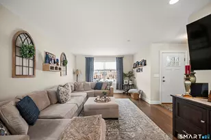 109 Old Village Cir, Windsor, CT 06095 - Photo 3