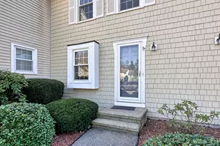 37 Hubbard Run Dr, Glastonbury, CT 06033 - Photo 1