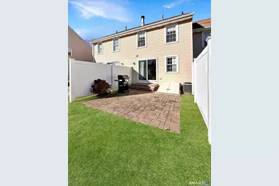 37 Hubbard Run Drive #37, Glastonbury, CT 06033 - Photo 3