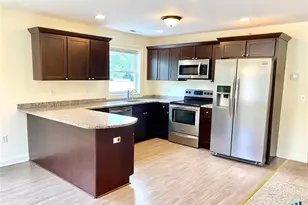 157 W Main St, East Lyme, CT 06357 - Photo 7