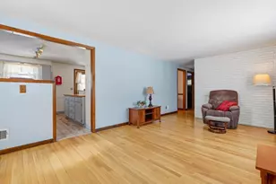 45 Bradley St, North Haven, CT 06473 - Photo 9