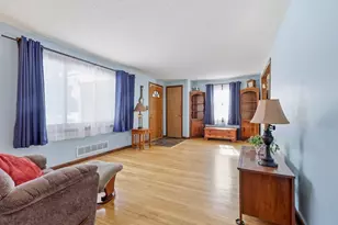 45 Bradley St, North Haven, CT 06473 - Photo 7