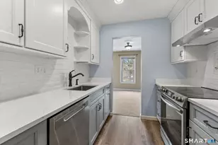 7 Newberry Ln, Glastonbury, CT 06033 - Photo 7