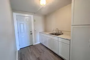 203 School St, Putnam, CT 06260 - Photo 5