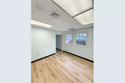 131 Boston Post Road, East Lyme, CT 06333 - Photo 9