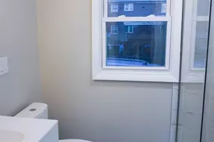 28 Bolton St, Hartford, CT 06114 - Photo 19