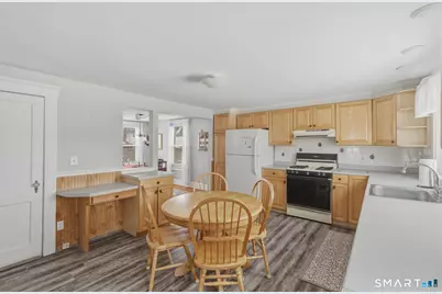 23 Benham Street, Torrington, CT 06790 - Photo 15