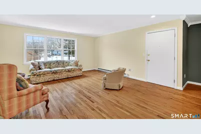 39 Founders Village #39, Clinton, CT 06413 - Photo 3