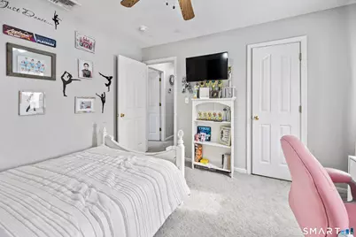 16 Sorensen Road, West Haven, CT 06516 - Photo 21