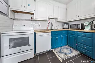 565 Clark Ave, Bristol, CT 06010 - Photo 17