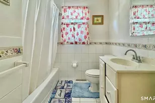 36 Utica St, Milford, CT 06461 - Photo 13