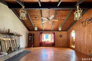 36 Utica St, Milford, CT 06461 - Photo 3