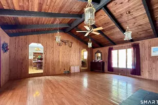 36 Utica St, Milford, CT 06461 - Photo 5