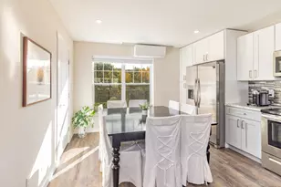 94 N Bridebrook Rd, East Lyme, CT 06357 - Photo 5