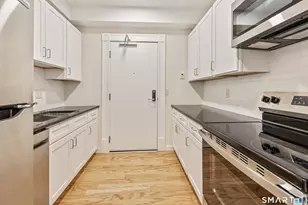 1355 Main St, Hartford, CT 06103 - Photo 11