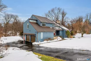 10 Canterbury Way, North Haven, CT 06473 - Photo 3