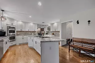 10 Canterbury Way, North Haven, CT 06473 - Photo 13