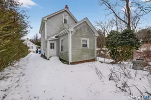 31 Bridge St, Montville, CT 06353 - Photo 25