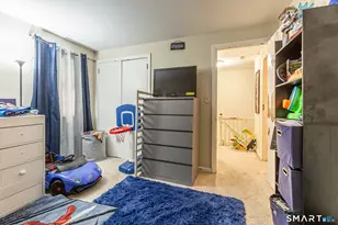 240 W Center St, Manchester, CT 06040 - Photo 15